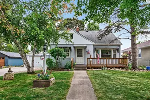 438 19th Ave N, South Saint Paul, MN 55075 - Photo 1