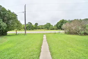 401 Jefferson Ave S, Sebeka, MN 56477 - Photo 37