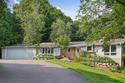 4156 Hillcrest Lane, Deephaven, MN 55391 - Photo 1