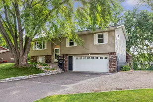 5577 Oldfield Ave N, Stillwater, MN 55082 - Photo 1