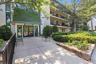 10401 Cedar Lake Road #201, Minnetonka, MN 55305 - Photo 5