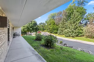 10401 Cedar Lake Rd, Minnetonka, MN 55305 - Photo 27