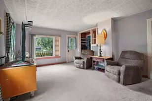 1409 Hillsboro Ave N, Golden Valley, MN 55427 - Photo 11