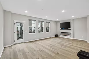 875 W Falls Passage, Saint Paul, MN 55116 - Photo 19