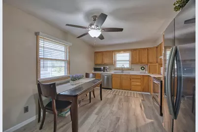 115 E 25th Street, Hibbing, MN 55746 - Photo 11