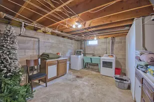 115 E 25th St, Hibbing, MN 55746 - Photo 25