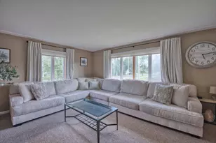 115 E 25th St, Hibbing, MN 55746 - Photo 9