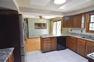 432 E 2nd St, Argyle, MN 56713 - Photo 9