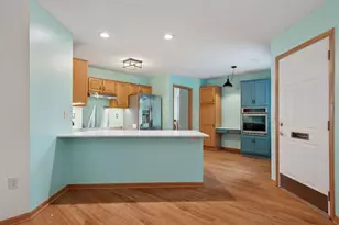 6542 Riverwood Ln, Brooklyn Center, MN 55430 - Photo 7