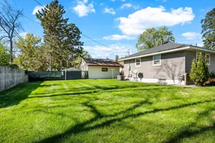 5956 Admiral Ln N, Brooklyn Center, MN 55429 - Photo 19
