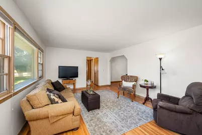 5956 Admiral Lane N, Brooklyn Center, MN 55429 - Photo 3
