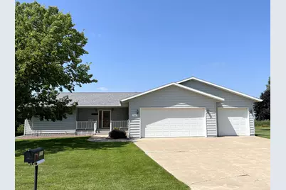 720 Plum Avenue, Windom, MN 56101 - Photo 1