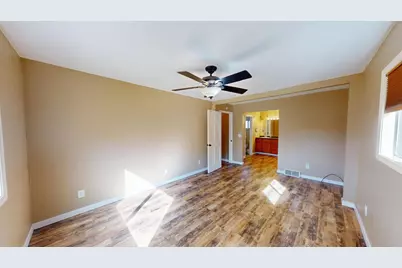 705 Glenview Drive, Albert Lea, MN 56007 - Photo 13