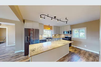 705 Glenview Drive, Albert Lea, MN 56007 - Photo 7