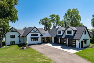 719 Glacier Ave, Alexandria, MN 56308 - Photo 1