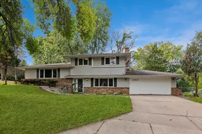 10930 Radisson Drive, Burnsville, MN 55337 - Photo 3