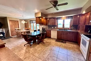 19118 Aspen Ave, Tracy, MN 56175 - Photo 9