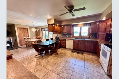 19118 Aspen Avenue, Tracy, MN 56175 - Photo 9
