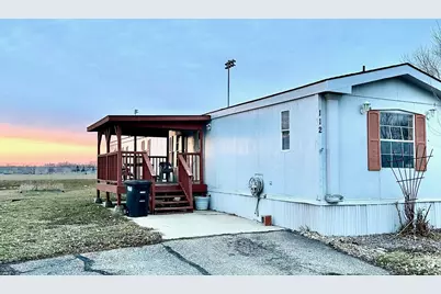 112 Kingsway Drive, North Mankato, MN 56003 - Photo 1