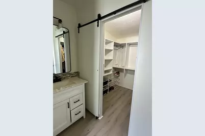 112 Kingsway Drive, North Mankato, MN 56003 - Photo 11