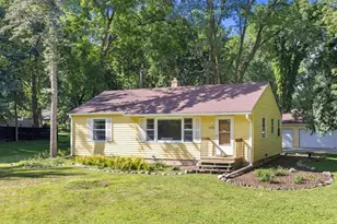 15500 McKenzie Blvd, Minnetonka, MN 55345 - Photo 1