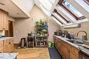 542 Portland Ave, Saint Paul, MN 55102 - Photo 39