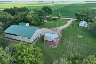 6045 50th Ave NW, Montevideo, MN 56265 - Photo 3