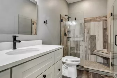 615 S Wisconsin Avenue, Rice Lake, WI 54868 - Photo 21