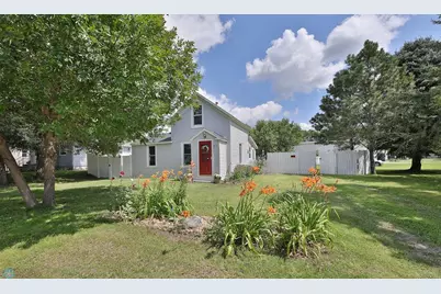 812 4th Street SE, Barnesville, MN 56514 - Photo 1