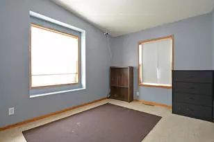 1367 Birchview Dr, Maplewood, MN 55119 - Photo 15