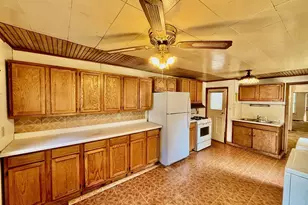 551 St Clair Ave, Saint Paul, MN 55102 - Photo 1