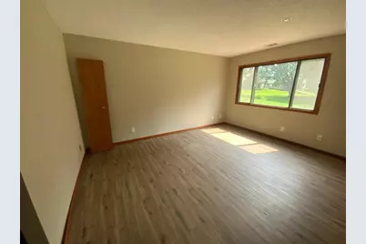 401 Whispering Lane, Hastings, MN 55033 - Photo 9