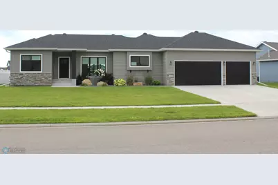4229 Pine Parkway S, Fargo, ND 58104 - Photo 1