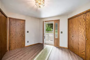 630 E 13th St, Blue Earth, MN 56013 - Photo 11