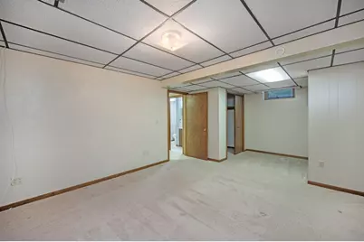 630 E 13th Street, Blue Earth, MN 56013 - Photo 35