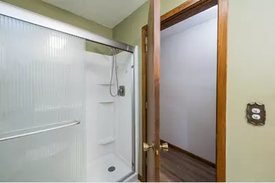 630 E 13th Street, Blue Earth, MN 56013 - Photo 25