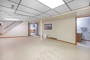 630 E 13th St, Blue Earth, MN 56013 - Photo 33