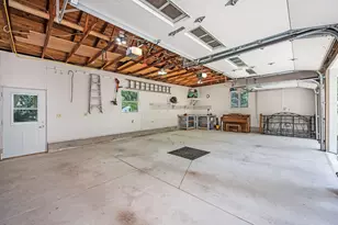 630 E 13th St, Blue Earth, MN 56013 - Photo 41