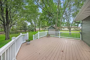 630 E 13th St, Blue Earth, MN 56013 - Photo 9