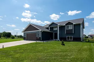 2203 Anchorage Dr, North Mankato, MN 56003 - Photo 1