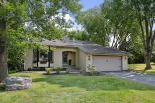 5070 Evergreen Ln N, Plymouth, MN 55442 - Photo 3