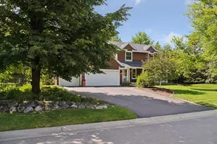 7460 Windmill Dr, Chanhassen, MN 55317 - Photo 1