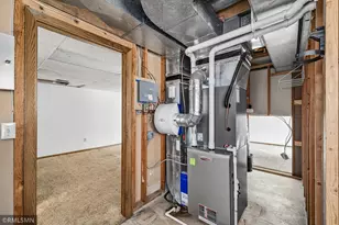 6518 W River Rd, Brooklyn Center, MN 55430 - Photo 41