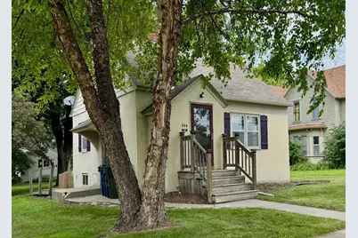 124 W Channing Avenue, Fergus Falls, MN 56537 - Photo 1