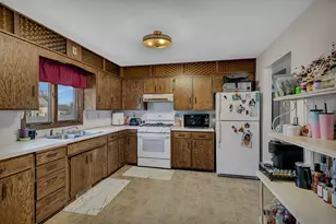 726 Hassan St SE, Hutchinson, MN 55350 - Photo 35