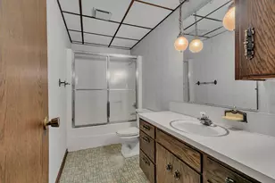 726 Hassan St SE, Hutchinson, MN 55350 - Photo 23