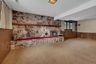 726 Hassan St SE, Hutchinson, MN 55350 - Photo 25