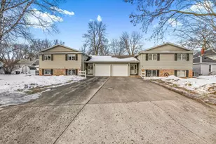 726 Hassan St SE, Hutchinson, MN 55350 - Photo 33