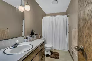 726 Hassan St SE, Hutchinson, MN 55350 - Photo 41