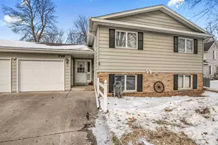 726 Hassan St SE, Hutchinson, MN 55350 - Photo 35